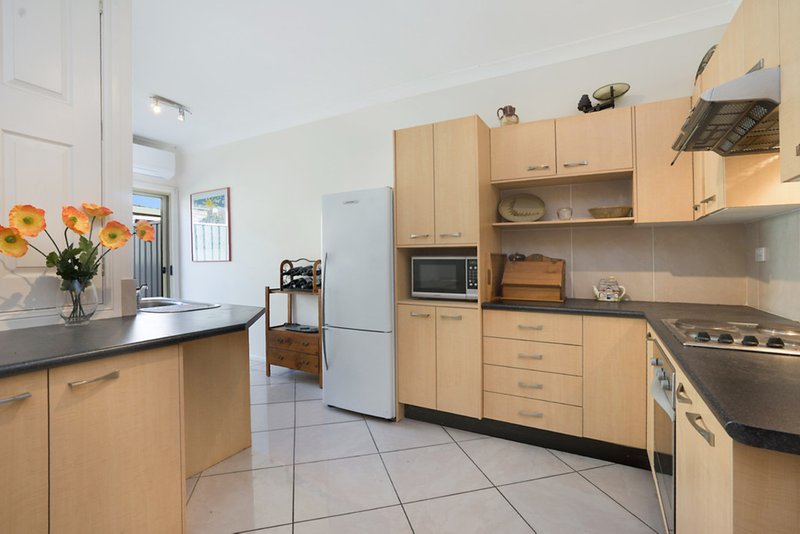 Photo - 2/169 West Street, Umina Beach NSW 2257 - Image 4