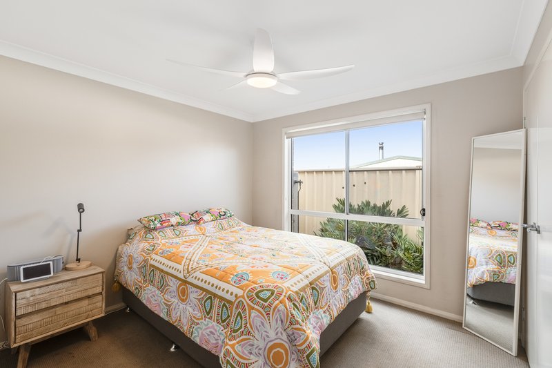 Photo - 2/16a Glenvale Road, Harristown QLD 4350 - Image 7