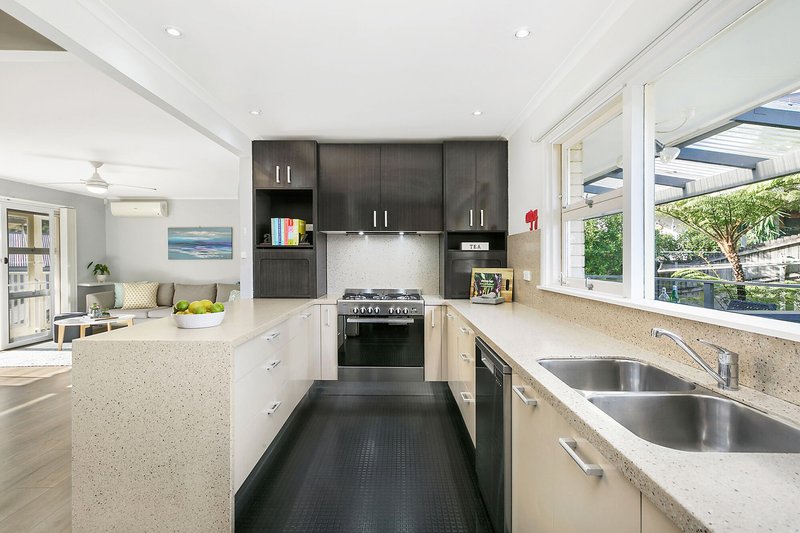 Photo - 2/16A Goondari Road, Allambie Heights NSW 2100 - Image 5