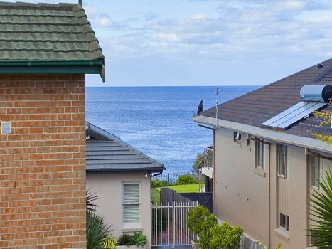 Photo - 2/16a Wollongong Street, Shellharbour NSW 2529 - Image 2