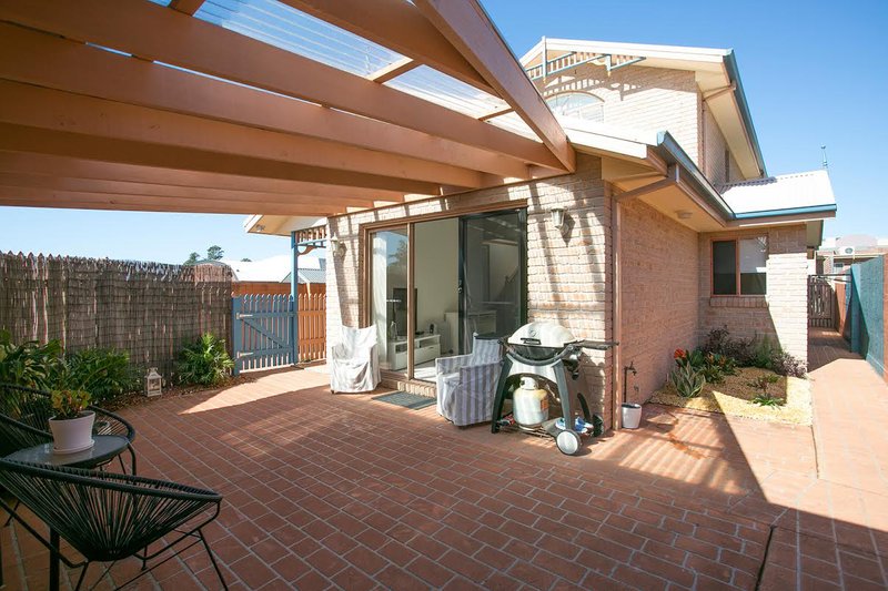 2/16B Addison Street, Shellharbour NSW 2529