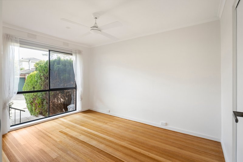 Photo - 2/17-21 Mount View Court, Frankston VIC 3199 - Image 7