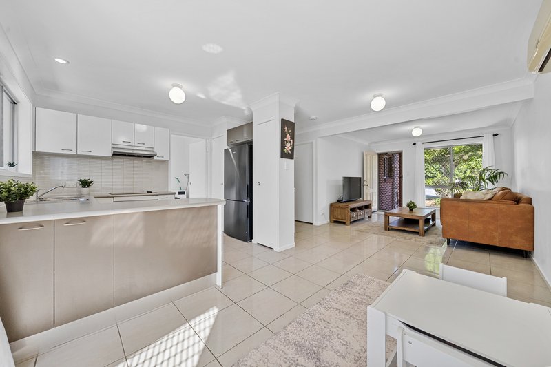 Photo - 2/17-27 Mulgrave Road, Marsden QLD 4132 - Image 3