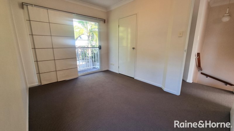 Photo - 2/17 Alexandra Avenue, Taringa QLD 4068 - Image 8