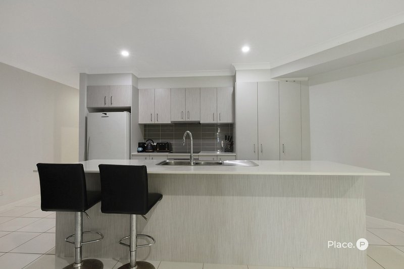 Photo - 2/17 Astley Parade, North Lakes QLD 4509 - Image 7