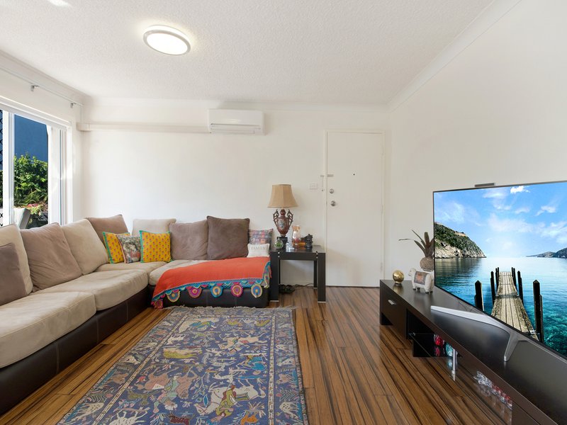 Photo - 2/17 Barnhill Road, Terrigal NSW 2260 - Image 3