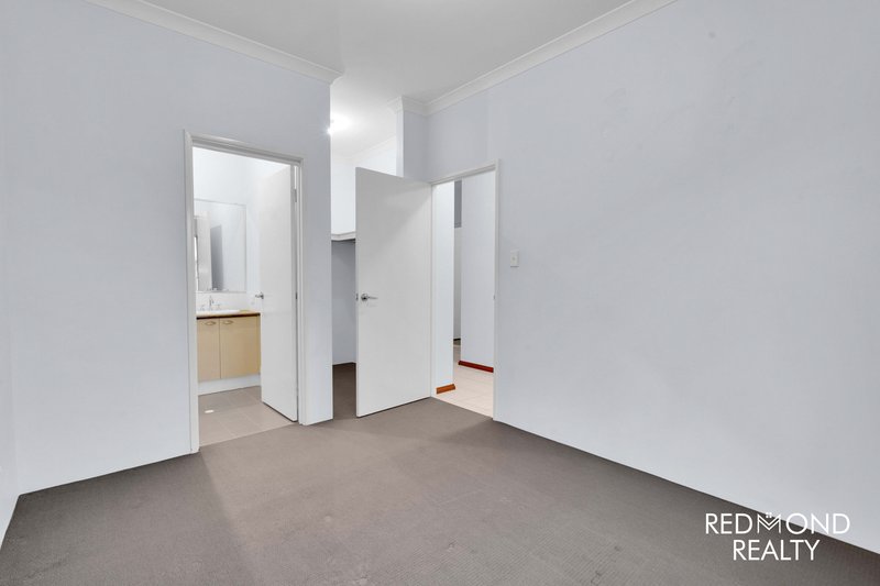 Photo - 217 Camborne Parkway, Butler WA 6036 - Image 10