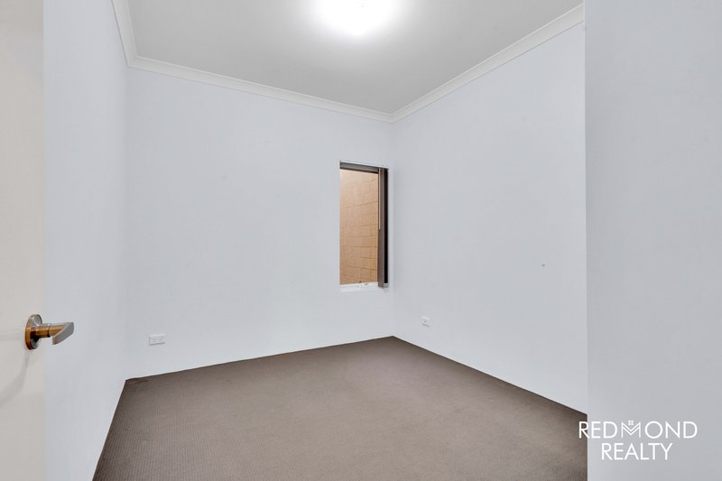 Photo - 217 Camborne Parkway, Butler WA 6036 - Image 14
