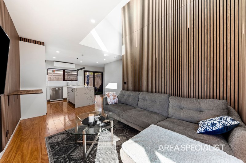 Photo - 2/17 Cameron Way, Pakenham VIC 3810 - Image 12