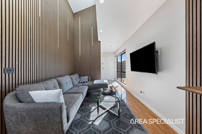 Photo - 2/17 Cameron Way, Pakenham VIC 3810 - Image 18