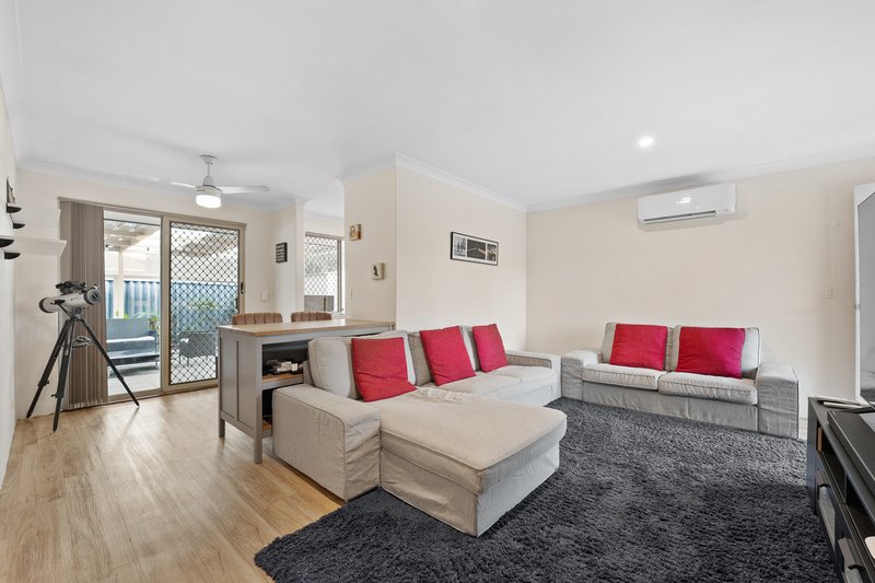 Photo - 2/17 Casilda Place, Cooloongup WA 6168 - Image 9