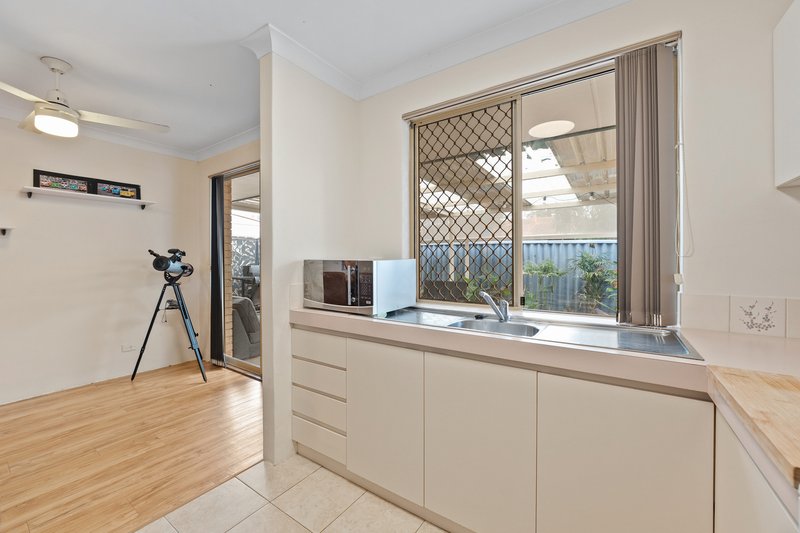 Photo - 2/17 Casilda Place, Cooloongup WA 6168 - Image 15