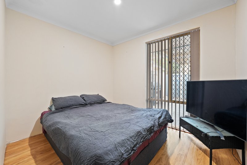 Photo - 2/17 Casilda Place, Cooloongup WA 6168 - Image 20