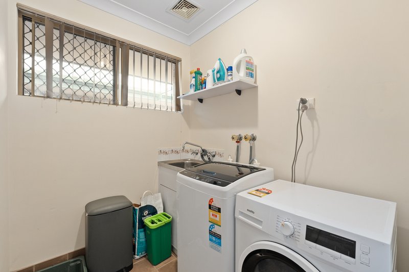 Photo - 2/17 Casilda Place, Cooloongup WA 6168 - Image 24