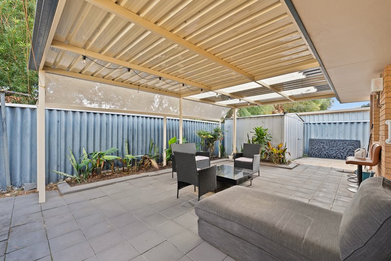 Photo - 2/17 Casilda Place, Cooloongup WA 6168 - Image 25