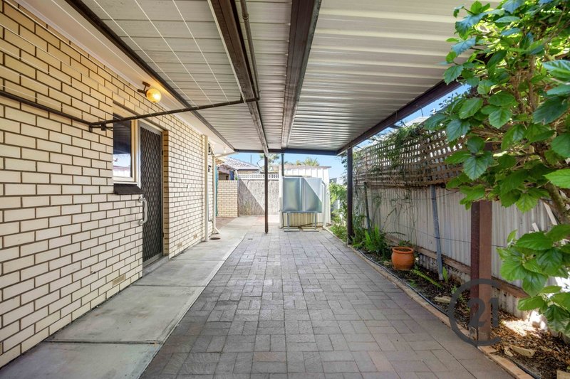 Photo - 2/17 Caulfield Drive, North Haven SA 5018 - Image 9