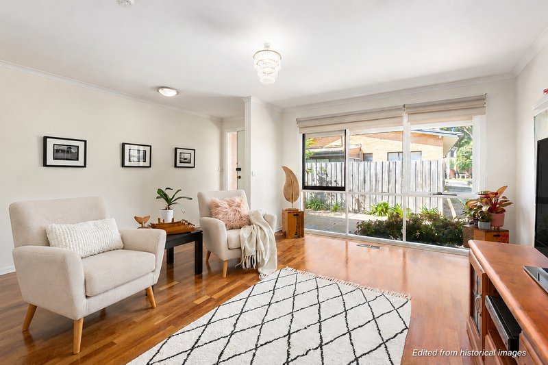 Photo - 2/17 Central Avenue, Moorabbin VIC 3189 - Image 2