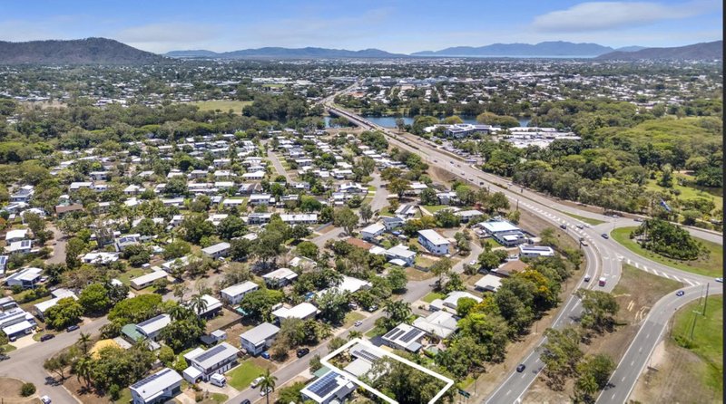 Photo - 2/17 Cilento Crescent, Douglas QLD 4814 - Image 2