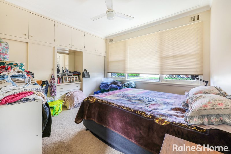 Photo - 2/17 Diane Street, Tamworth NSW 2340 - Image 4