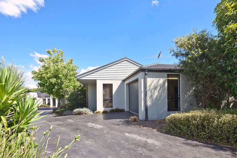 Photo - 2/17 Douglas Street, Hastings VIC 3915 - Image 1