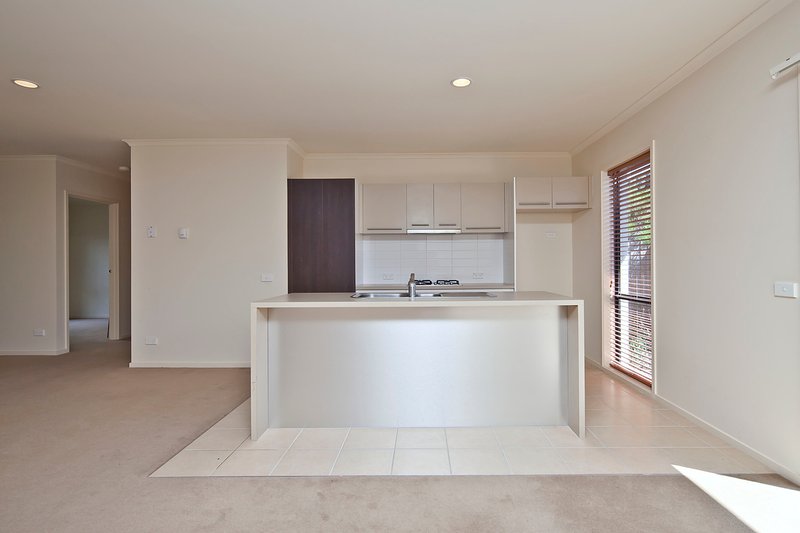 Photo - 2/17 Douglas Street, Hastings VIC 3915 - Image 3