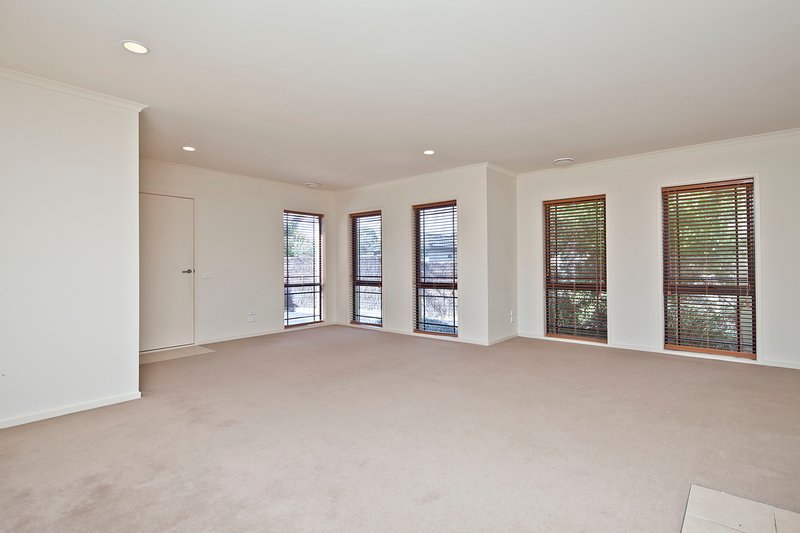 Photo - 2/17 Douglas Street, Hastings VIC 3915 - Image 7