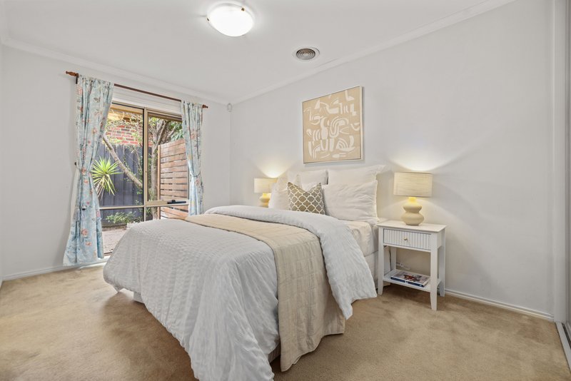 Photo - 2/17 Elizabeth Street, Bentleigh East VIC 3165 - Image 9