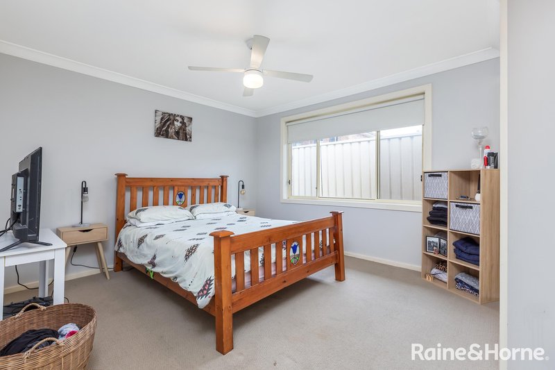 Photo - 2/17 Fairview Place, Cessnock NSW 2325 - Image 6