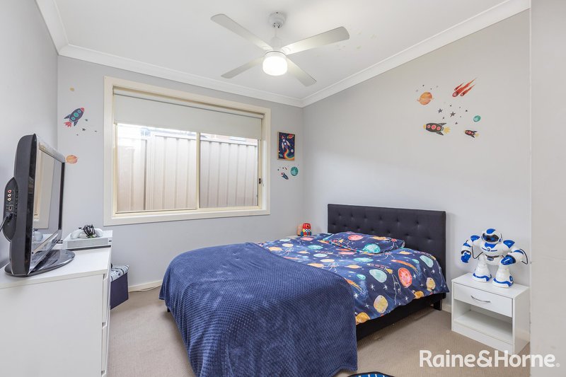 Photo - 2/17 Fairview Place, Cessnock NSW 2325 - Image 7