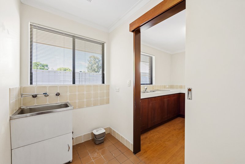 Photo - 2/17 Fitzroy Road, Rivervale WA 6103 - Image 18