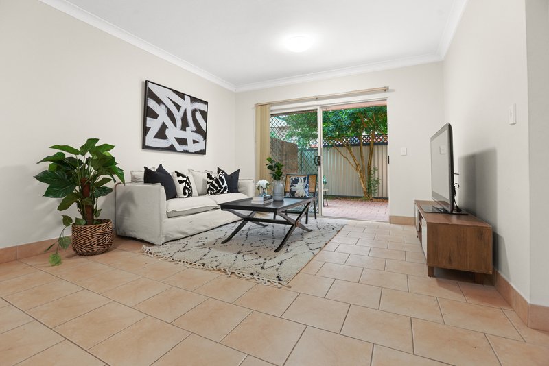 Photo - 2/17 Graham Road, Narwee NSW 2209 - Image 2