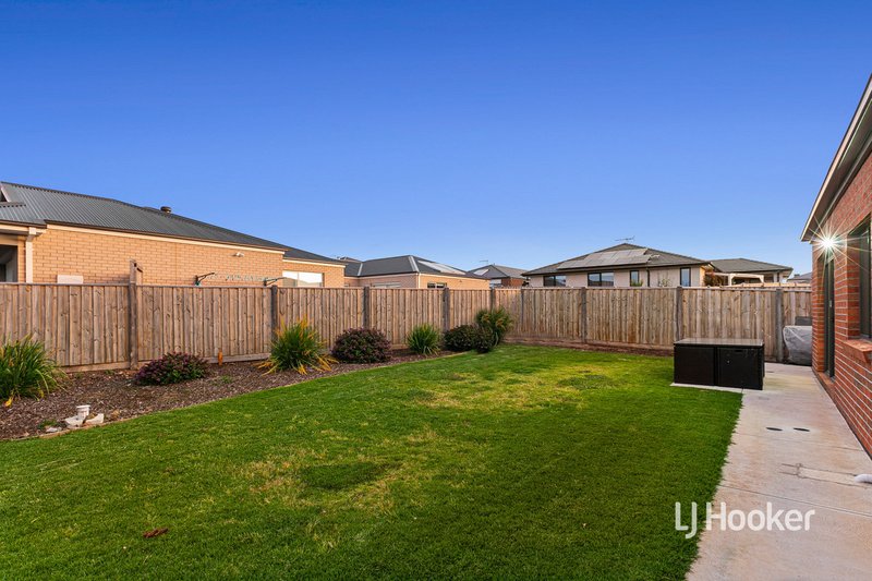 Photo - 217 Haze Drive, Point Cook VIC 3030 - Image 18