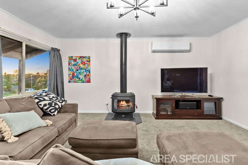 Photo - 217 Heatherhill Road, Frankston VIC 3199 - Image 5