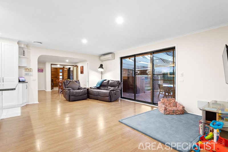 Photo - 217 Heatherhill Road, Frankston VIC 3199 - Image 8