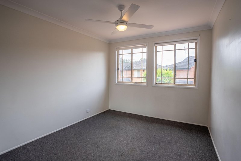 Photo - 2/17 Hollingsford Crescent, Carrington NSW 2294 - Image 5