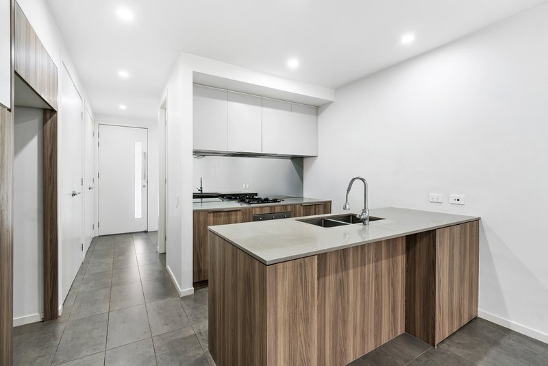 Photo - 217 Jamboree Avenue, Denham Court NSW 2565 - Image 5