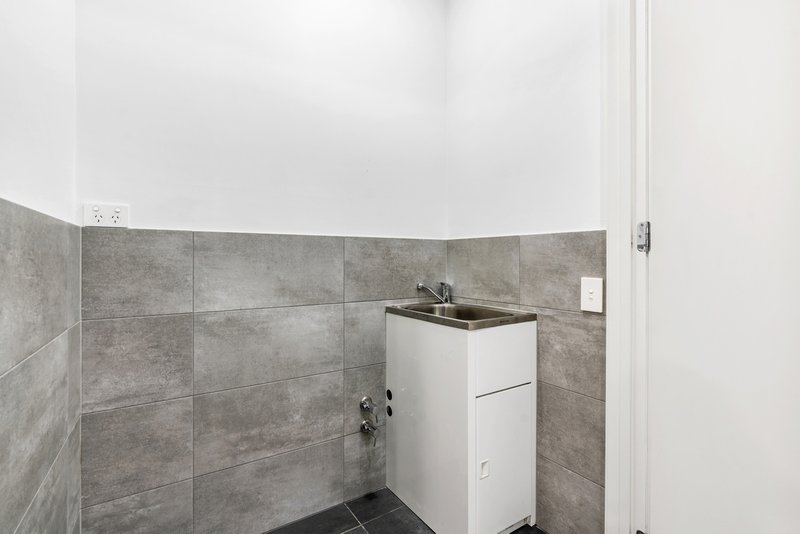 Photo - 217 Jamboree Avenue, Denham Court NSW 2565 - Image 9