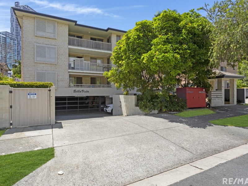 Photo - 2/17 Lather Street, Southport QLD 4215 - Image 9