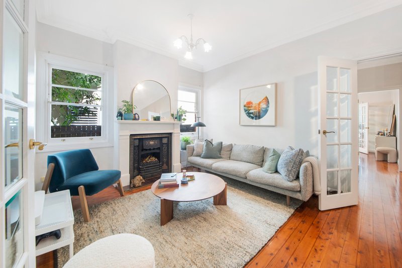 Photo - 2/17 Lindsay Street, Neutral Bay NSW 2089 - Image 2