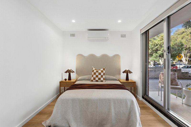Photo - 2/17 Lismore Avenue, Dee Why NSW 2099 - Image 7