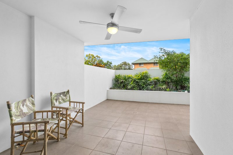 Photo - 2/17 Mayhew Street, Sherwood QLD 4075 - Image 5