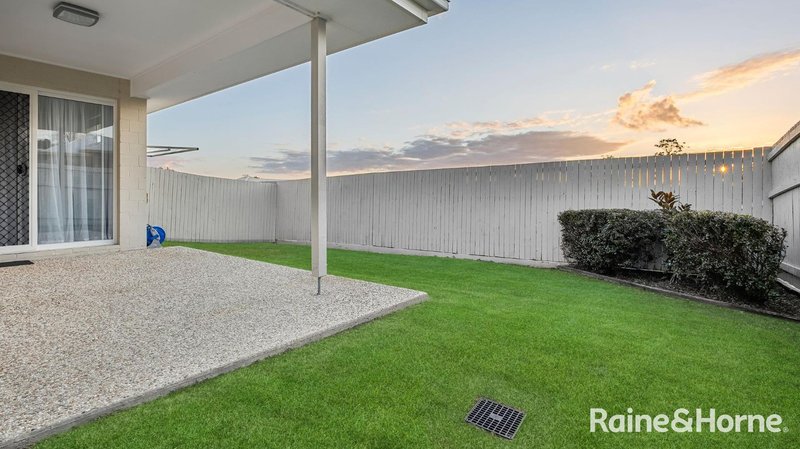 Photo - 2/17 Mistral Crescent, Griffin QLD 4503 - Image 2