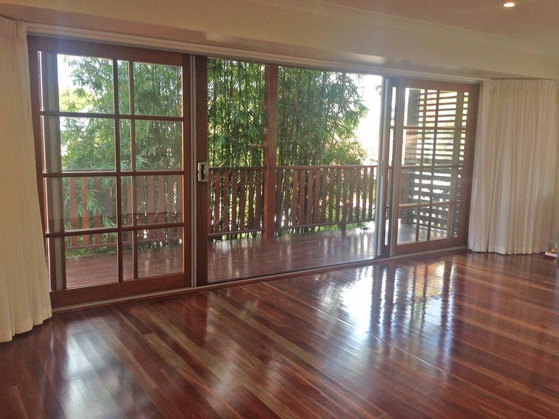 Photo - 2/17 Newcastle Street, Fairfield QLD 4103 - Image 3