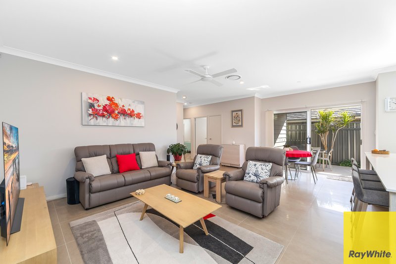 Photo - 2/17 Nowack Avenue, Umina Beach NSW 2257 - Image 6