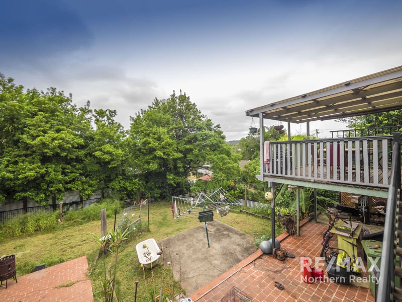 Photo - 217 Patricks Road, Ferny Hills QLD 4055 - Image 3