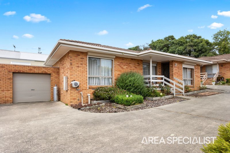 Photo - 2/17 Queen Street, Korumburra VIC 3950 - Image 3