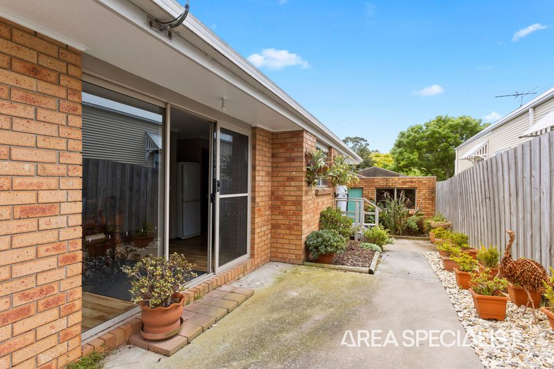 Photo - 2/17 Queen Street, Korumburra VIC 3950 - Image 11