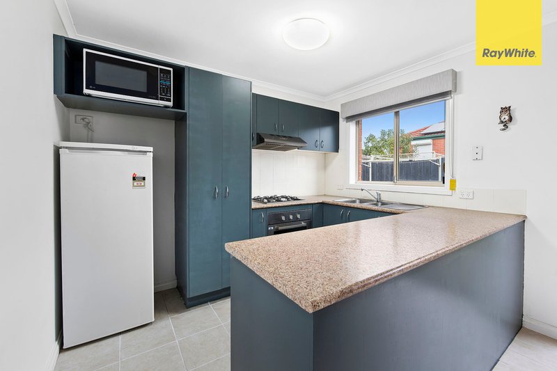 Photo - 21/7 Regan Street, St Albans VIC 3021 - Image 4