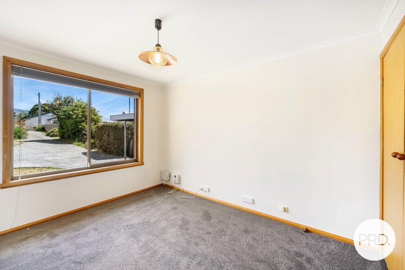 Photo - 2/17 Riverway Road, Montrose TAS 7010 - Image 6