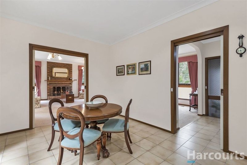 Photo - 2/17 Stanton Court, Glen Waverley VIC 3150 - Image 6